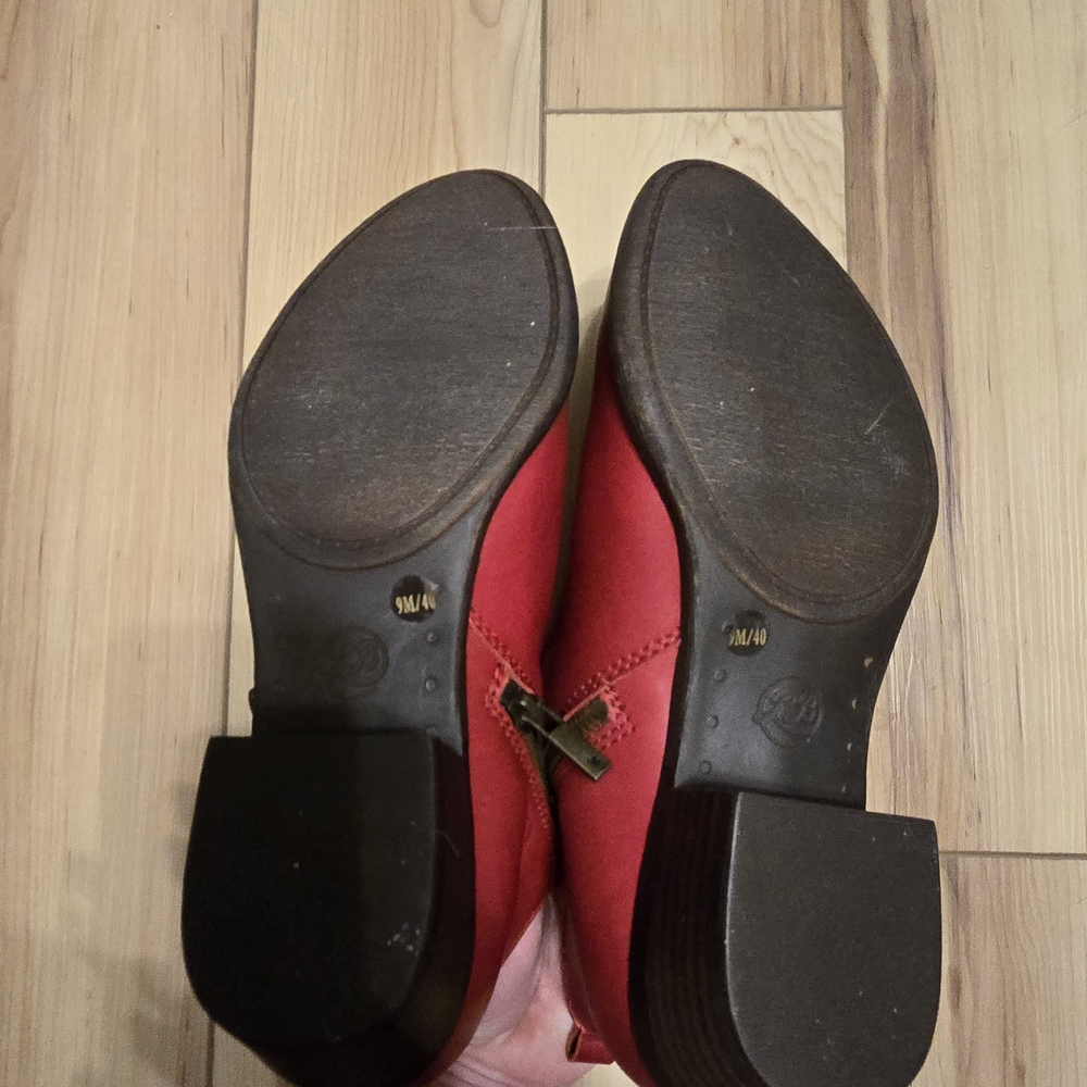 Lucky Brand Cherry Red Ankle Booties - Picture 4 of 6